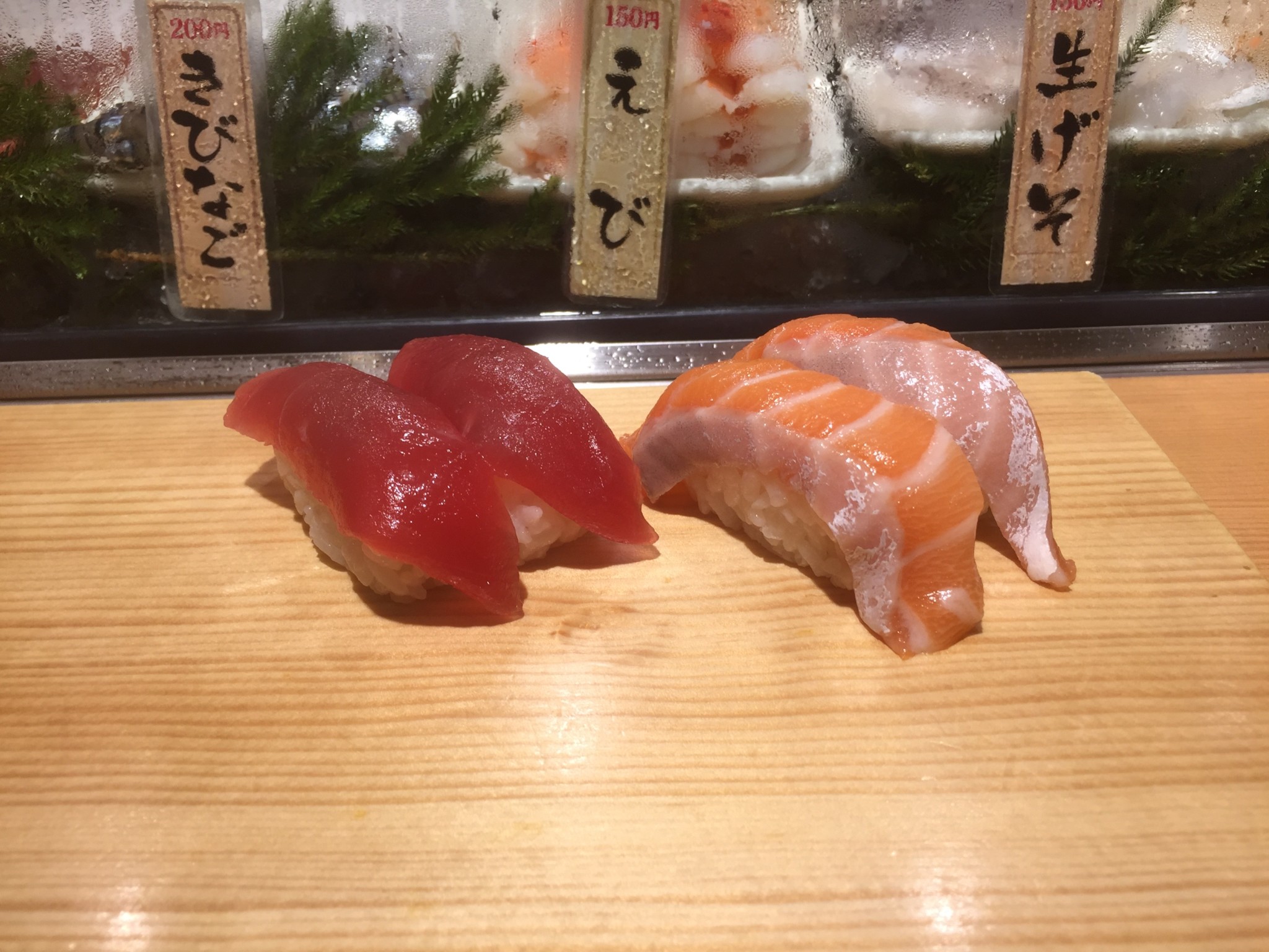 ちょい飲みで立ち食い寿司という贅沢を「魚がし日本一」