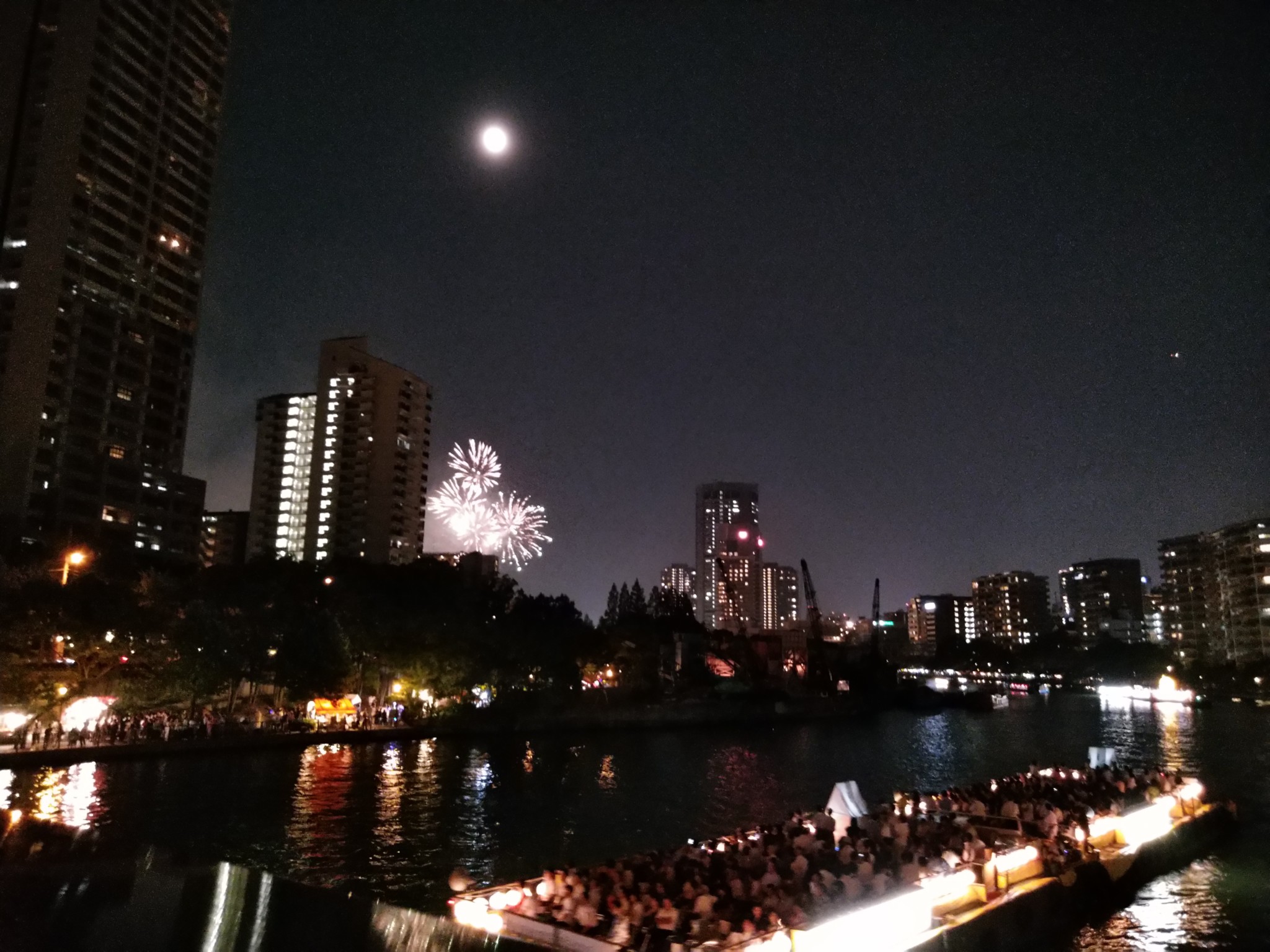 18天神祭花火大会の様子